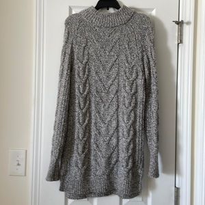 Old Navy gray tunic sweater, size S/M